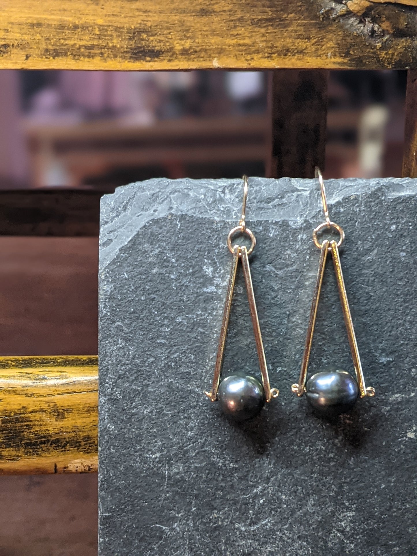 Pearl Gold Bar Earring